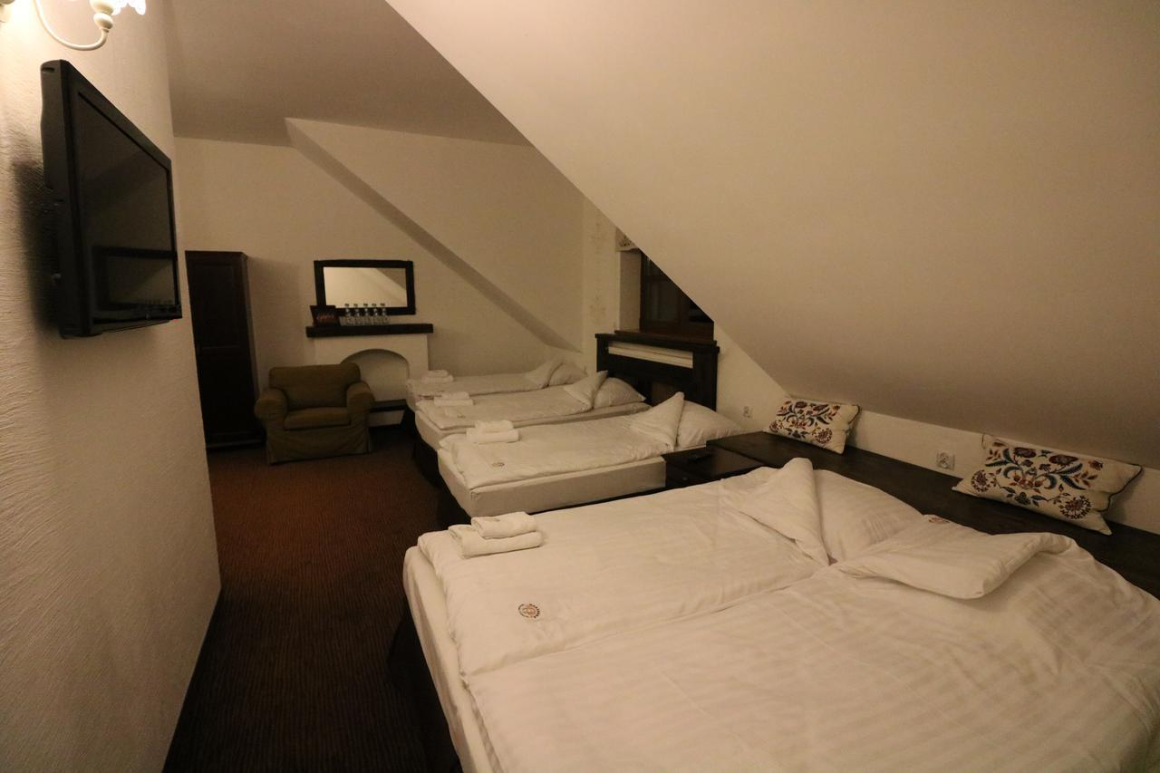 Hotel Marzanna Niedrzwica Koscielna Экстерьер фото