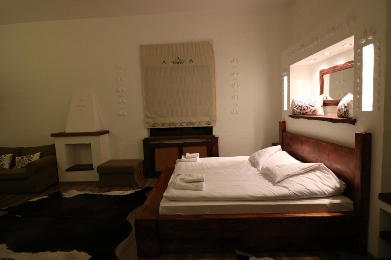 Hotel Marzanna Niedrzwica Koscielna Экстерьер фото